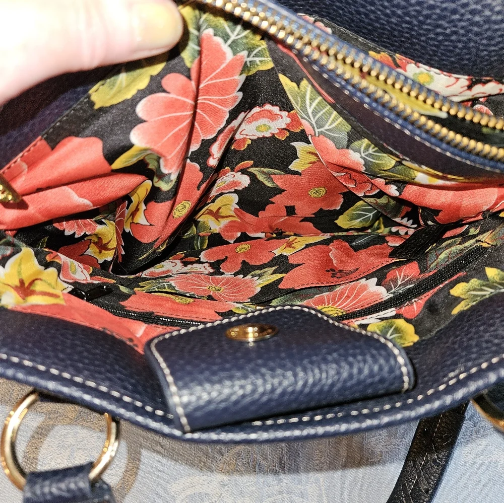 MAXX NY Nylon Navy & Leather Trim Shouler Bag Purse